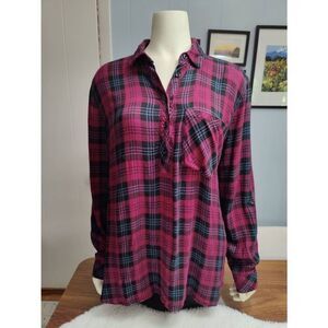 id:23 Plaid Henley Shirt